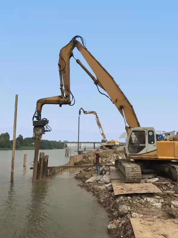 Excavator Mounted Vibratory Hammer